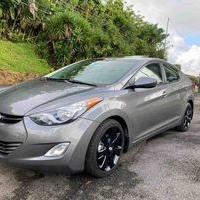 Sedán Hyundai Elantra image