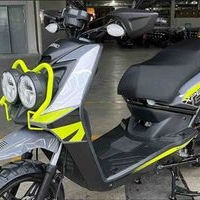 Scooter UM Xpeed 180X image