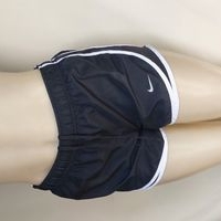 Short NIKE. Talla S image