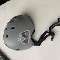 Casco de protección ajustable image