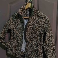 Chaqueta estampado leopardo image