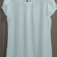Blusa blanca elegante image