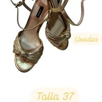Sandalias Doradas image
