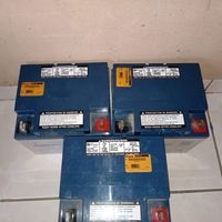 Baterías para silla de ruedas o para asencores, estan nuevas, me las dieron por una plata que me debian las vendo porque yo no las ocupo son 3 por 100mil image