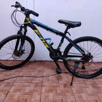 Bicicleta de montaña resistente image