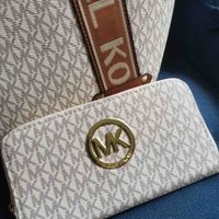 Trío Bolsos Guess  image