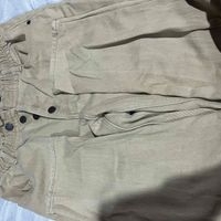 Pantalón beige cómodo image