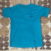 Camiseta Nike celeste talla 10 image