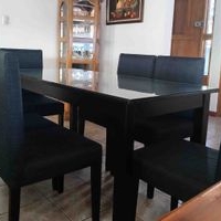 Elegante juego de comedor image