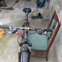 Bicicleta de montaña resistente image