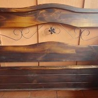 Cama rústica image