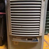 Lote de 2 aires acondicionados para gabinete eléctrico image