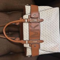 Elegante bolso Michael Kors image