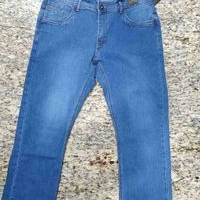 Jeans azul clásico image