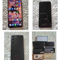 Samsung Galaxy S23 con accesorios image