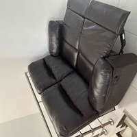 Sofá reclinable de cuero image