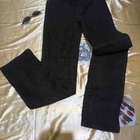 Pantalón negro clásico image