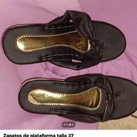 Zapatos de plataforma elegantes image