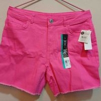 Shorts de mezclilla rosa vibrante image