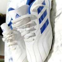 Tenis deportivos Adidas Talla 36 usado 2 veces son originales image
