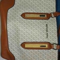 Bolso Michael Kors elegante image