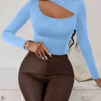 Blusa celeste tallas disponibles en S y M image