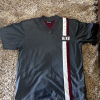 Camiseta Nike deportiva image