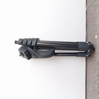 Trípode Profesional ajustable marca Compact Action image