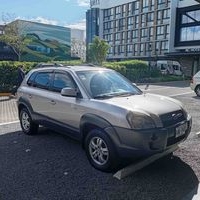 SUV Hyundai Tucson image