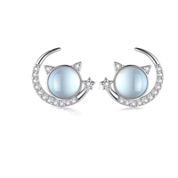 Elegantes aretes de gato image