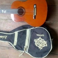 Guitarra Clásica con Funda image