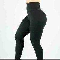 Leggings negros ajustados image