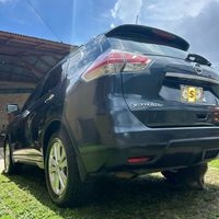 Nissan X-Trail Adventure SUV Impecable image