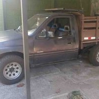 Camioneta Isuzu resistente image