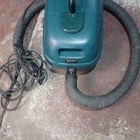 Aspiradora Sanyo compacta image