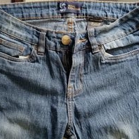 Jeans de mezclilla cómodos image