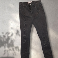 Jeans ajustados desgastados image
