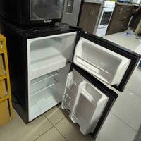 Mini refrigerador compacto image