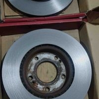 Discos de Freno usados traseros y delanteros image