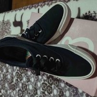 Zapatillas negras casuales image