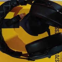 Corsair HS70 PRO WIRELESS Audífonos image