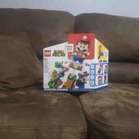 Lego Mario original del 2021 abierto pero completamente nuevo. image