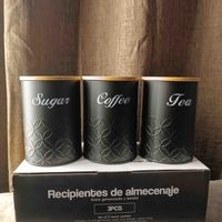 Elegantes recipientes de almacenamiento image