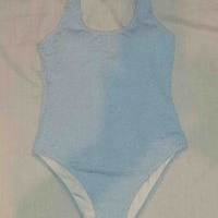 Elegante traje de baño azul image