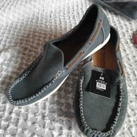 Mocasines cómodos y elegantes image