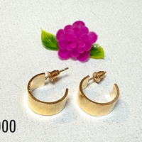 Elegantes Aretes Dorados image