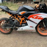 KTM RC 200 al día se cambia por carro image