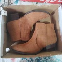 Botines de gamuza elegantes image