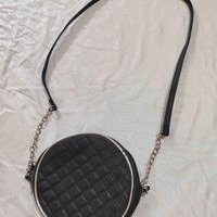 Bolso redondo elegante image