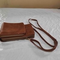 Bolso de cuero elegante image